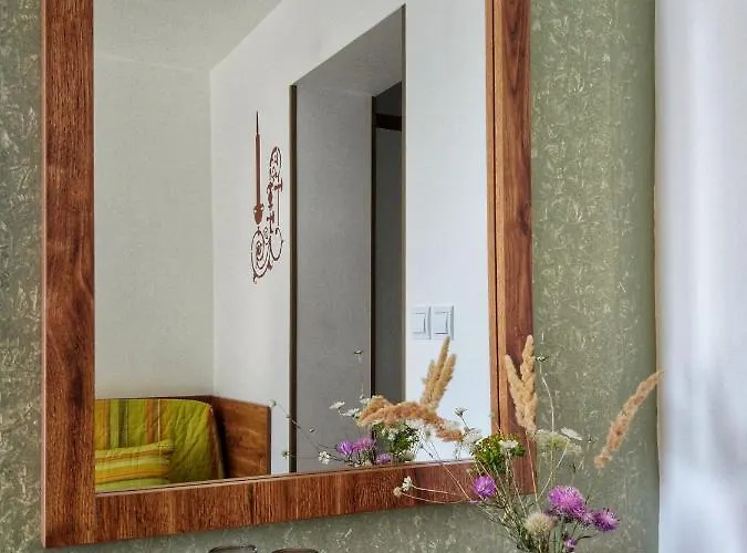 Elizabeth Dy Boutique 3*